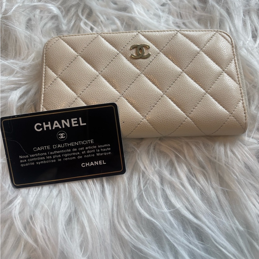 Chanel caviar quilted medium zip around wallet